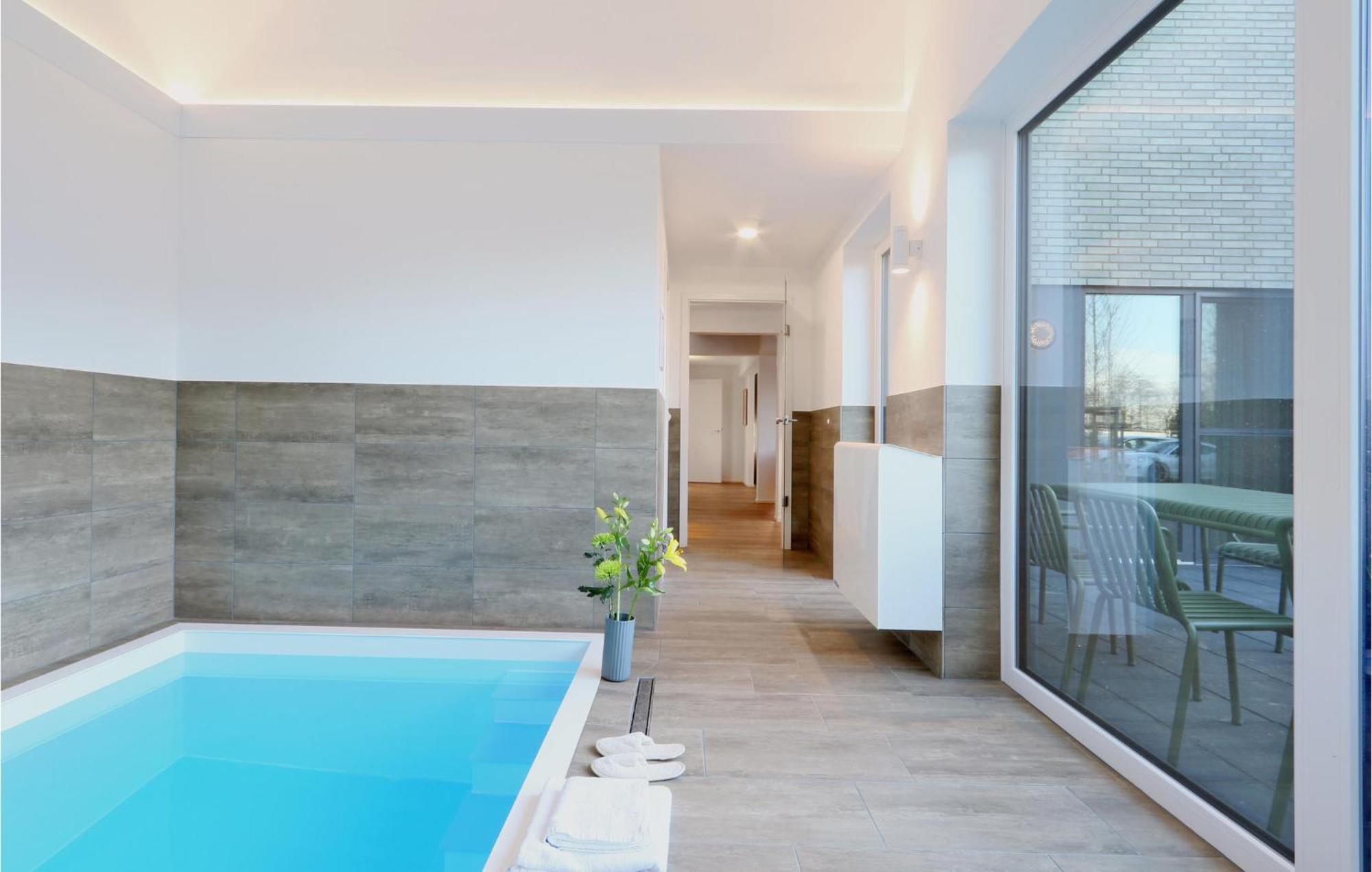 Nice Home In Lembruch-Duemmer See With Sauna Buitenkant foto
